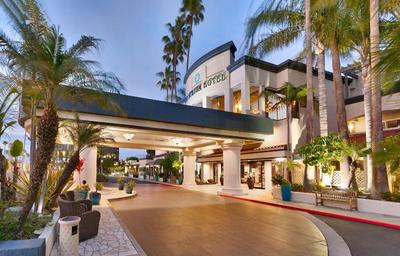 Atrium at Orange County Airport