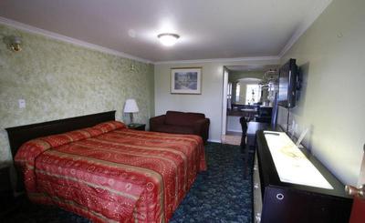Sky Palm Motel