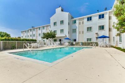 Motel 6 Dallas - Lewisville