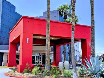 Best Western Plus Commerce Hotel