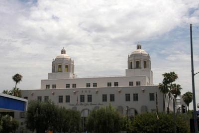 Metro Plaza