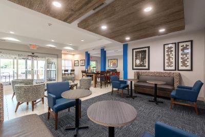 Holiday Inn Express & Suites LaGrange