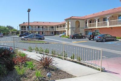 Crystal Inn & Suites