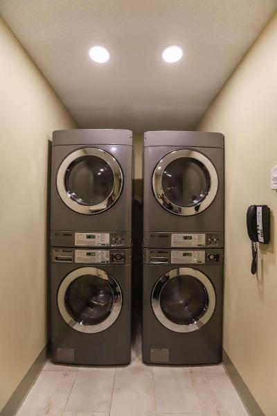SureStay Plus Hotel by Best Western Elizabethtown