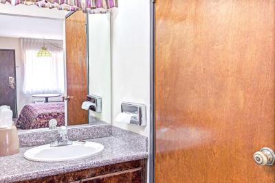 Vantage Point Inn - Woodland Hills