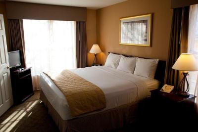 Chase Suite Brea