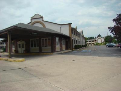 Days Inn by Wyndham Lewisburg