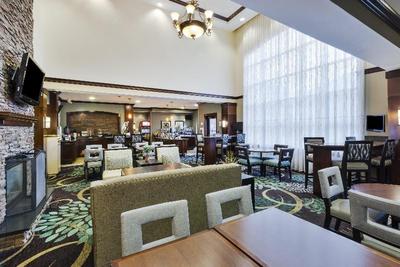 Staybridge Suites Lansing-Okemos