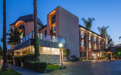 Coast Burbank Hotel