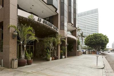 J J Grand Hotel