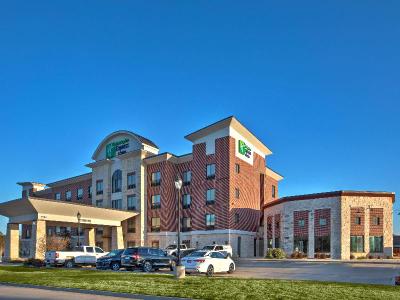 Holiday Inn Express & Suites Duncan