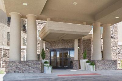 Holiday Inn Express Hotel & Suites Los Alamos Entr