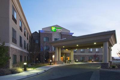Holiday Inn Express Hotel & Suites Los Alamos Entr