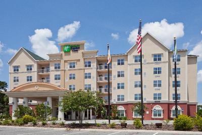 Holiday Inn Express & Suites Lakeland North I-4