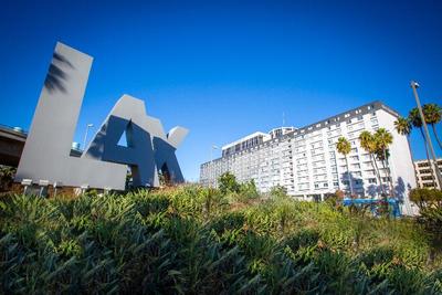 ELEV8 Hotel Los Angeles, LAX