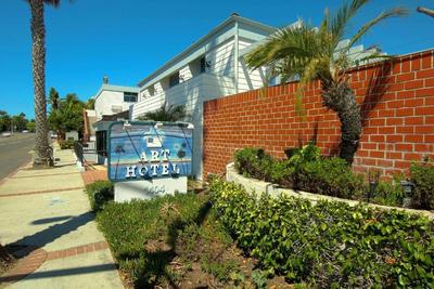 Art Hotel Laguna Beach,TrademarkCollection by Wynd