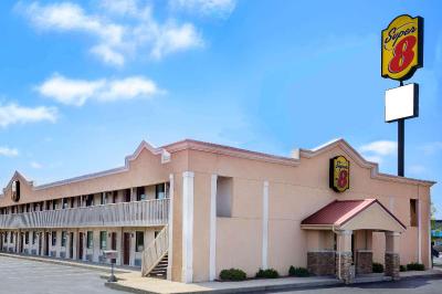 Super 8 by Wyndham Lafayette