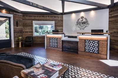 Sideways Inn