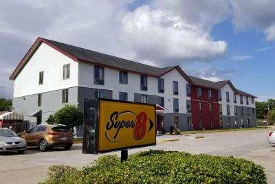 Super 8 Lafayette LA