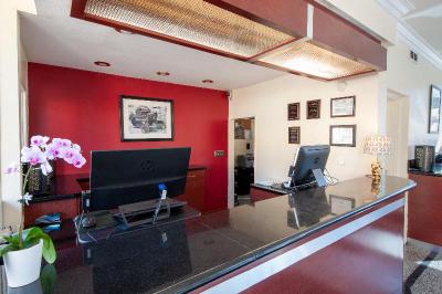 Studio City Court Yard Hotel