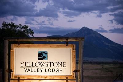 Yellowstone Valley Lodge