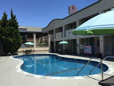Mikado Hotel