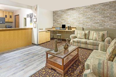 Super 8 by Wyndham Logan