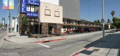 Hollywood Palms Inns & Suites