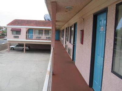 Royal Inn Motel