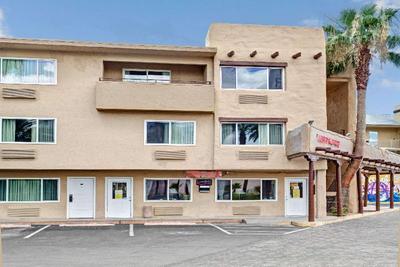 Super 8 by Wyndham Las Vegas North Strip/Fremont