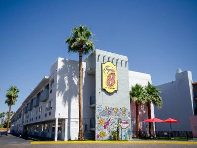 Super 8 by Wyndham Las Vegas North Strip/Fremont