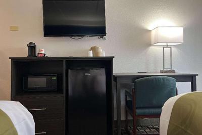 Econo Lodge Louisville East