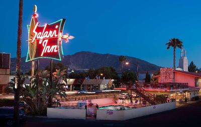 Safari Inn