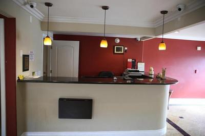 Chateau Inn and Suites Downey
