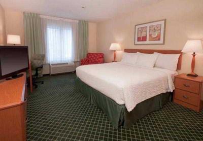 Fairfield Inn & Suites Las Vegas South