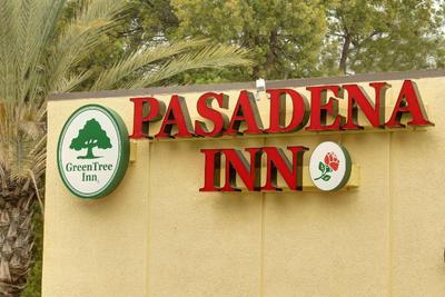 GreenTree Pasadena Inn