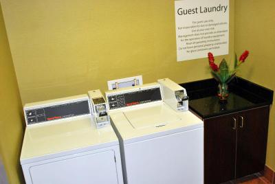 Holiday Inn Express Lapeer