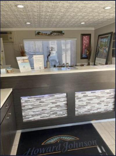 Howard Johnson by Wyndham Historic Lake Charles