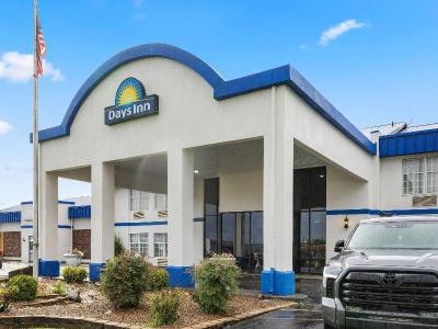 Days Inn by Wyndham Madisonville