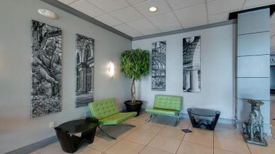 Holiday Inn Manhattan at The Campus