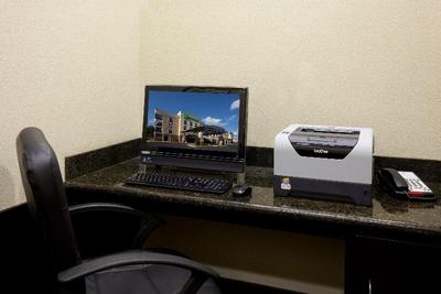 Holiday Inn Mobile - Airport