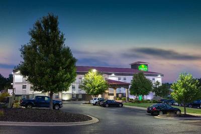 La Quinta Inn & Suites Blue Springs
