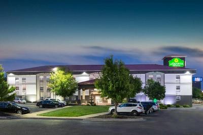 La Quinta Inn & Suites Blue Springs