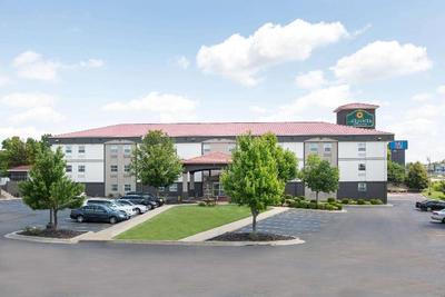 La Quinta Inn & Suites Blue Springs