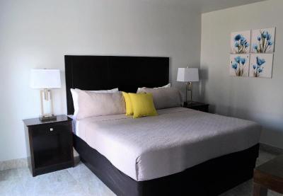 Up Midtown Hotel