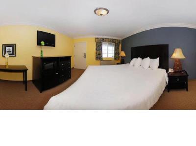 Solaire Inn Suites Santa Maria