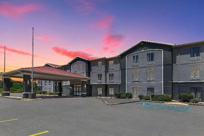 Baymont by Wyndham Moss Point