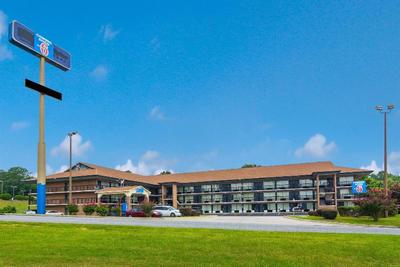 Travelodge Macon North