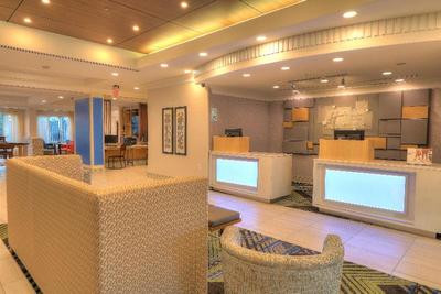 Holiday Inn Express & Suites Mobile/Saraland