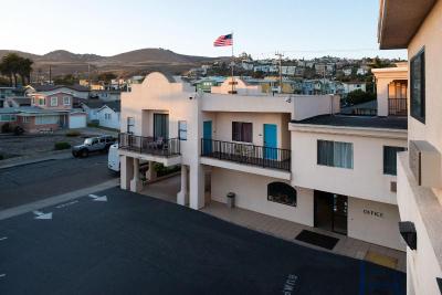 Edgewater Inn & Suites